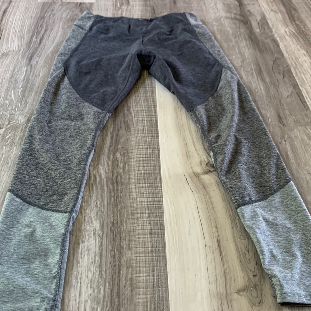 Woman’s Layer 8 leggings